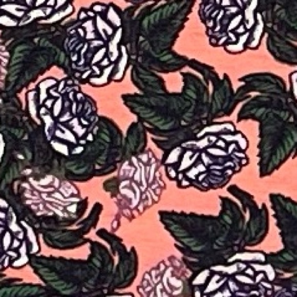 LuLaRoe Perfect T Multicolored Floral Print Short Sleeve Top Size Large - Picture 4 of 5